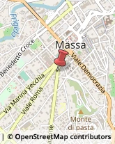 Viale Stazione, 13,54100Massa