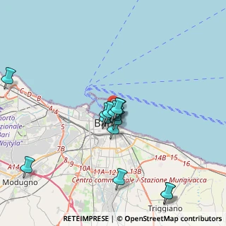 Mappa Piazzale Cristoforo Colombo, 70122 Bari BA, Italia (3.74929)